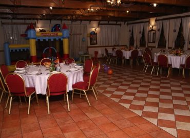 dvorana za razne proslave i svadbe Dovrana u prizemlju restorana Taverna Kraljevec